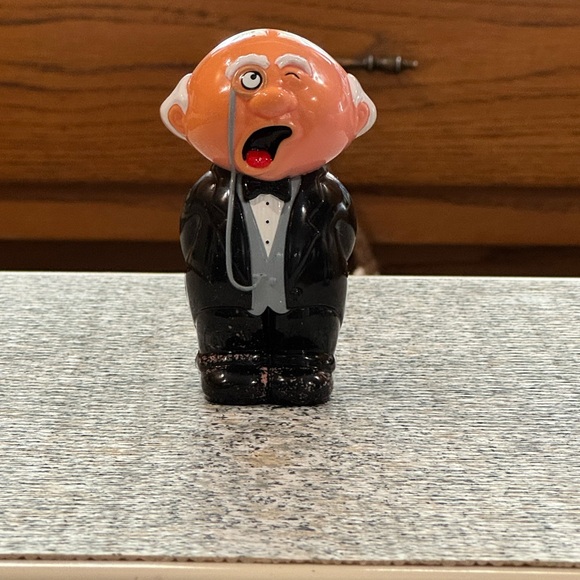 Maid and Butler Salt and Pepper Shakers - Picture 15 of 15